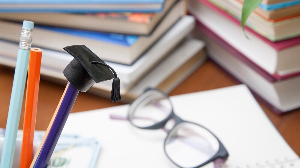 Literacka podróż po Poznaniu: Odkryj Jeżycjadę z Biblioteką Raczyńskich!